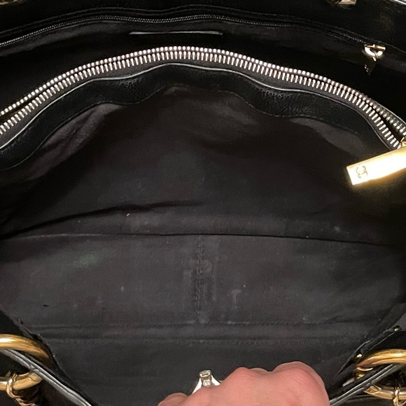 CHANEL GST BLACK CAVIAR GHW TOTE BAG - Picture 15 of 16